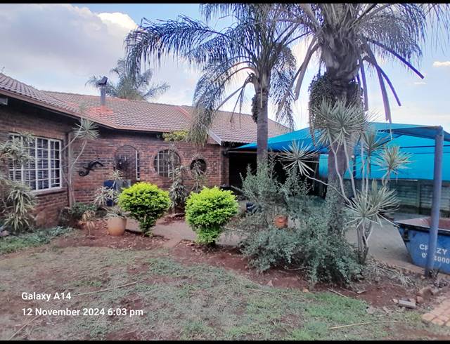 3 BEDROOM FREESTANDING FOR SALE IN CASHAN